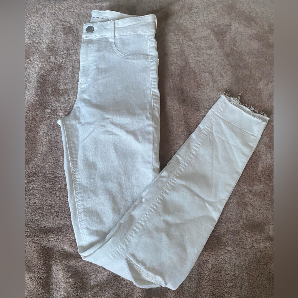 White Zara jeans